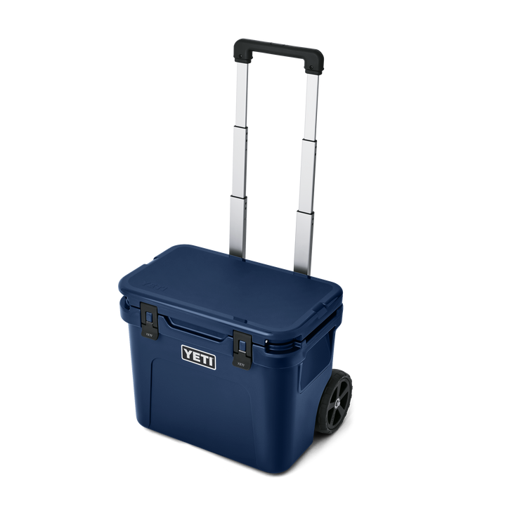Yeti - Roadie - 32 Wheeled Cool Box — Navy